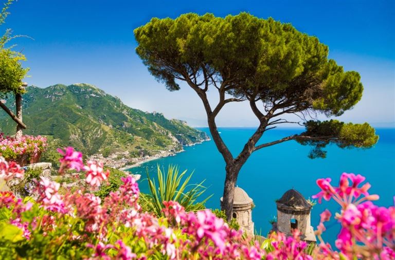 Amalfiküste, Sorrent und der berühmte Golf @  JFL Photography /adobestock